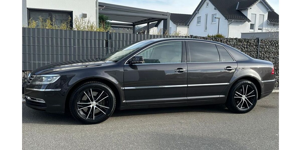 VW Phaeton 285.000 km 5.200 &euro; Tuttlingen 78532