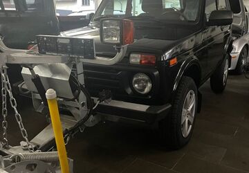 Lada Niva 10 km 34.900 &euro; Vlotho 32602