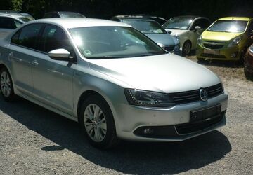 VW Jetta 72.200 km 11.900 &euro; Estenfeld bei Würzburg 97230