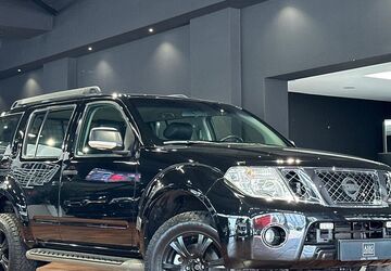 Nissan Pathfinder 94.406 km 29.950 &euro; Bonn 53177