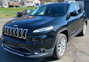 Jeep Cherokee 92.000 km 14.900 &euro; Haiger 35708