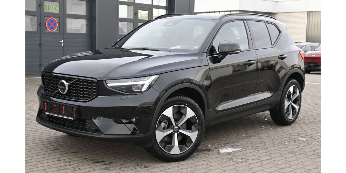 Volvo XC40 11.000 km 42.990 &euro; Jüterbog 14913
