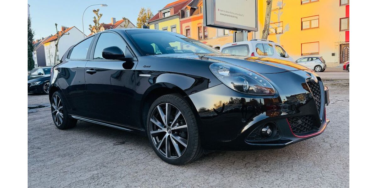 Alfa Romeo Giulietta 97.000 km 13.900 &euro; Saarbrücken 66115