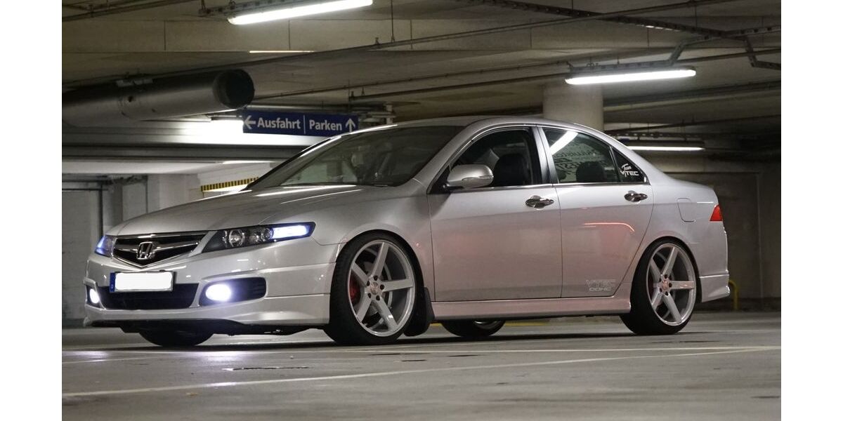 Honda Accord 395.500 km 7.900 &euro; Warstein 59581