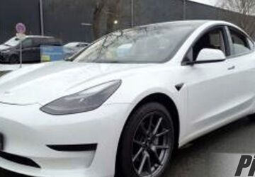 Tesla Model 3 85.800 km 21.450 &euro; Schöningen 38364