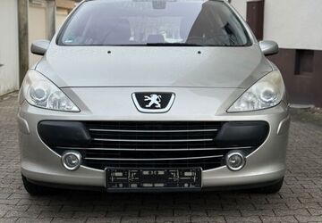 Peugeot 307 102.000 km 4.200 &euro; Friedrichsdorf 61381