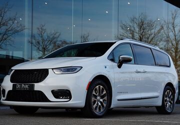 Chrysler Pacifica 15.681 km 62.888 &euro; Oisterwijk 