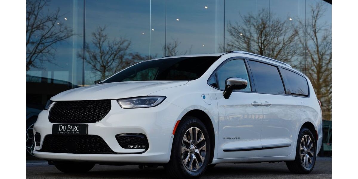 Chrysler Pacifica 15.681 km 62.888 &euro; Oisterwijk 