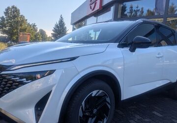 Nissan Qashqai 18.130 km 28.990 &euro; Neubrandenburg 17036
