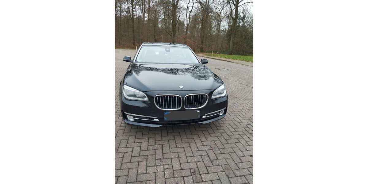 BMW 750 165.000 km 18.900 &euro; Celle 29229