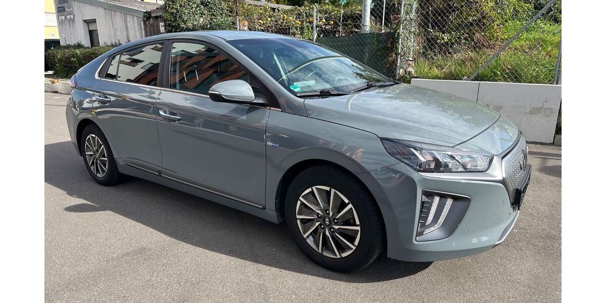 Hyundai IONIQ 102.000 km 12.999 &euro; Ditzingen 71254
