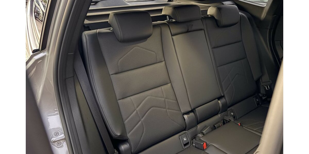 BMW X1 M35i xDrive KEYLE./KAMERA/HARMAN/NAVI/DAB/LED 1.763 km 48.900 &euro; Villingen-Schwenningen 78054