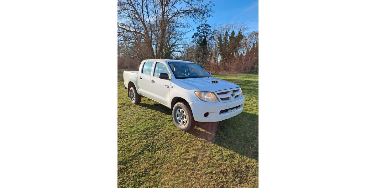 Toyota Hilux 152.200 km 9.990 &euro; Linne 