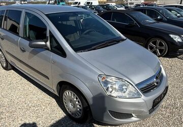 Opel Zafira 200.000 km 1.990 &euro; Paderborn 33106