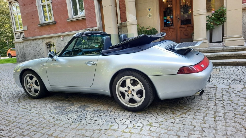 Porsche 911 Cabriolet 153.600 km 67.911 &euro; Berlin 10178