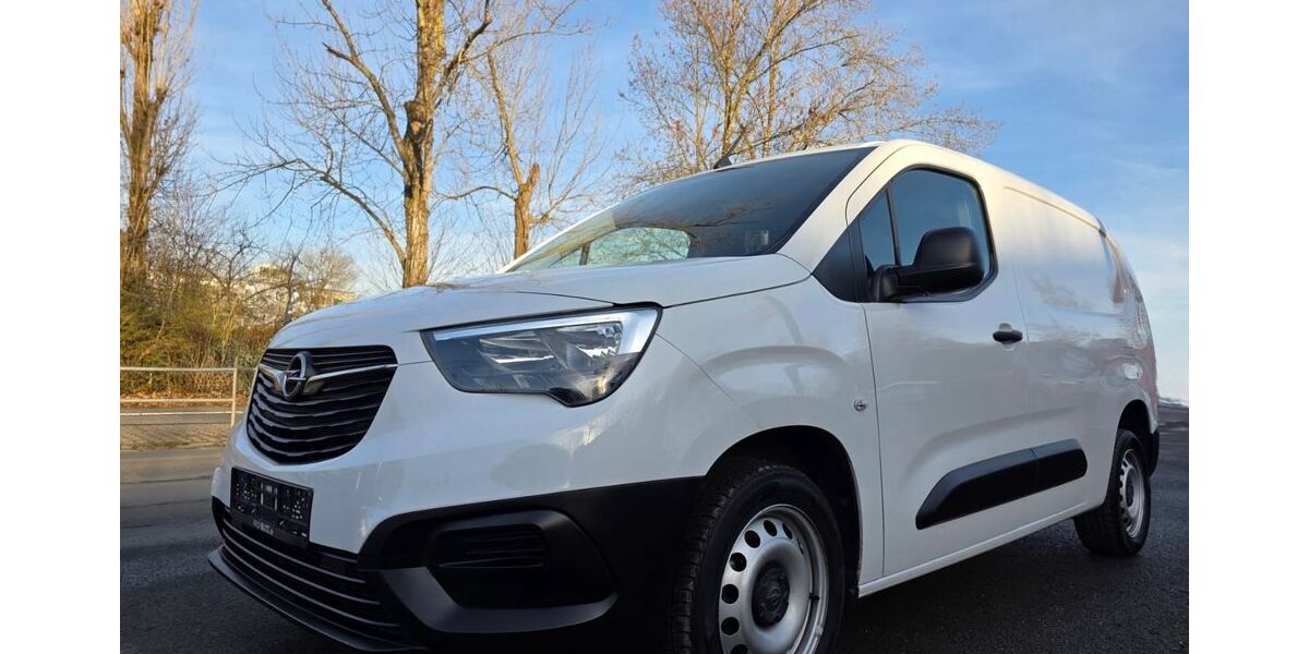Opel Combo 230.000 km 8.790 &euro; Frankfurt am Main 60486