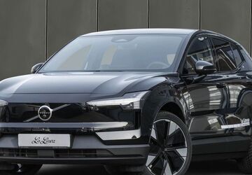 Volvo EX30 2.500 km 46.930 &euro; Saarbrücken 66121