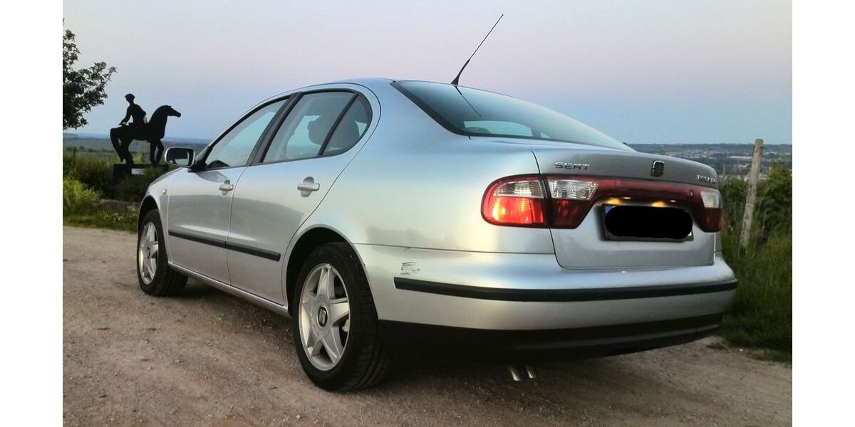 Seat Toledo 173.300 km 2.500 &euro; Oestrich-Winkel 65375