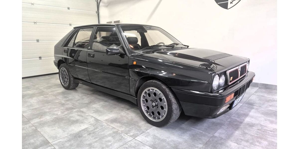 Lancia Delta 83.000 km 41.140 &euro; Jesenice 