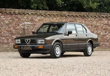 Alfa Romeo Alfetta 51.817 km 23.750 &euro; AP / Brummen 