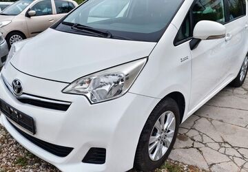 Toyota Verso-S 120.000 km 5.490 &euro; Berlin 10551