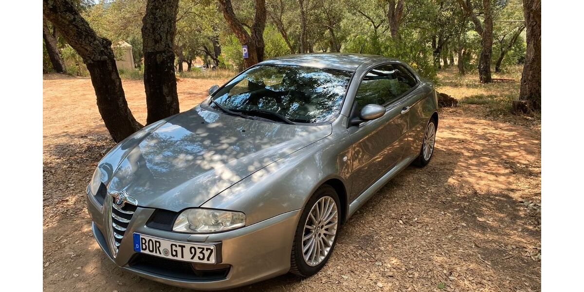 Alfa Romeo GT 109.324 km 9.999 &euro; Vreden 48691
