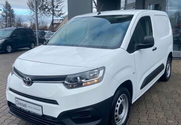 Toyota Proace City 29.525 km 17.999 &euro; Königsbrunn / Augsburg 86343