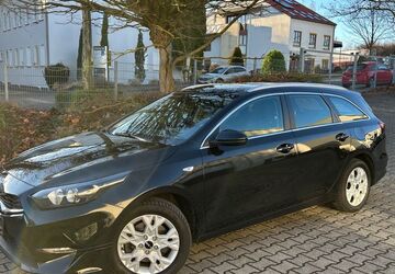 Kia ceed Sportswagon 43.000 km 17.980 &euro; Dortmund 44269