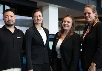 MG HS 31.000 km 26.990 &euro; Itzehoe 25524