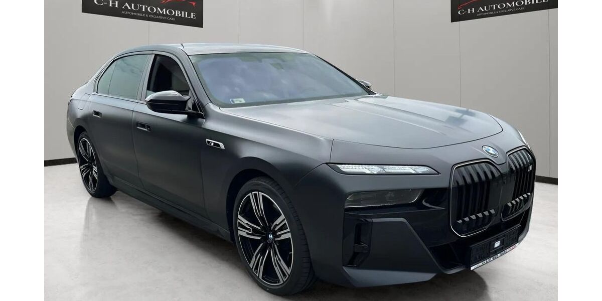 BMW M760 9.400 km 143.000 &euro; Friedberg 61169