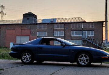 Pontiac Firebird 140.120 km 8.300 &euro; Kiel 24159