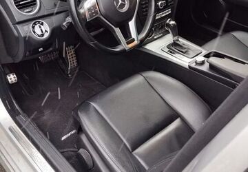 Mercedes-Benz C 250 273.000 km 10.200 &euro; Rees 46459