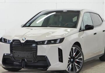 BMW iX 2.400 km 99.890 &euro; Emden 26723