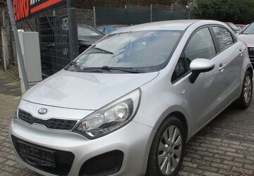 Kia Rio 75.000 km 5.999 &euro; Oberhausen 46149