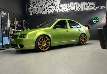 VW Bora 177.000 km 8.000 &euro; Engi 