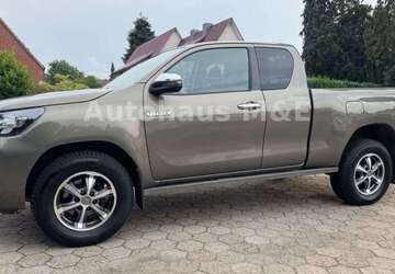 Toyota Hilux 194.000 km 31.000 &euro; Stelle 21435