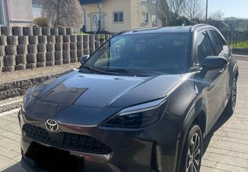 Toyota Yaris Cross 16.500 km 27.000 &euro; Mettlach 66693