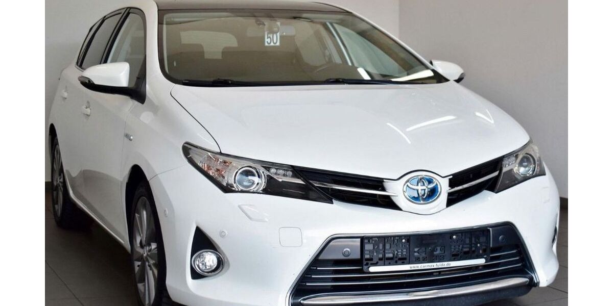Toyota Auris 122.000 km 11.900 &euro; Fulda 36041