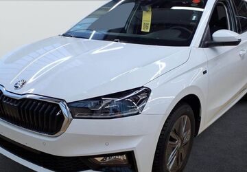 Skoda Fabia 21.144 km 18.270 &euro; Neutraubling 93073