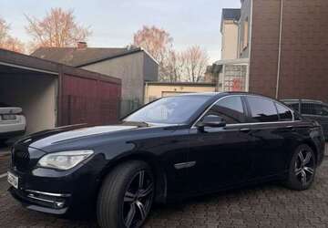 BMW 740 250.000 km 16.900 &euro; Gelsenkirchen 45886