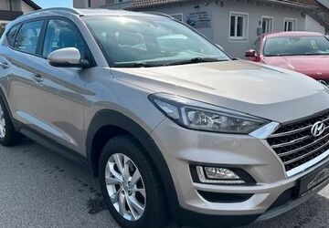 Hyundai TUCSON 71.000 km 15.790 &euro; Roding 93426