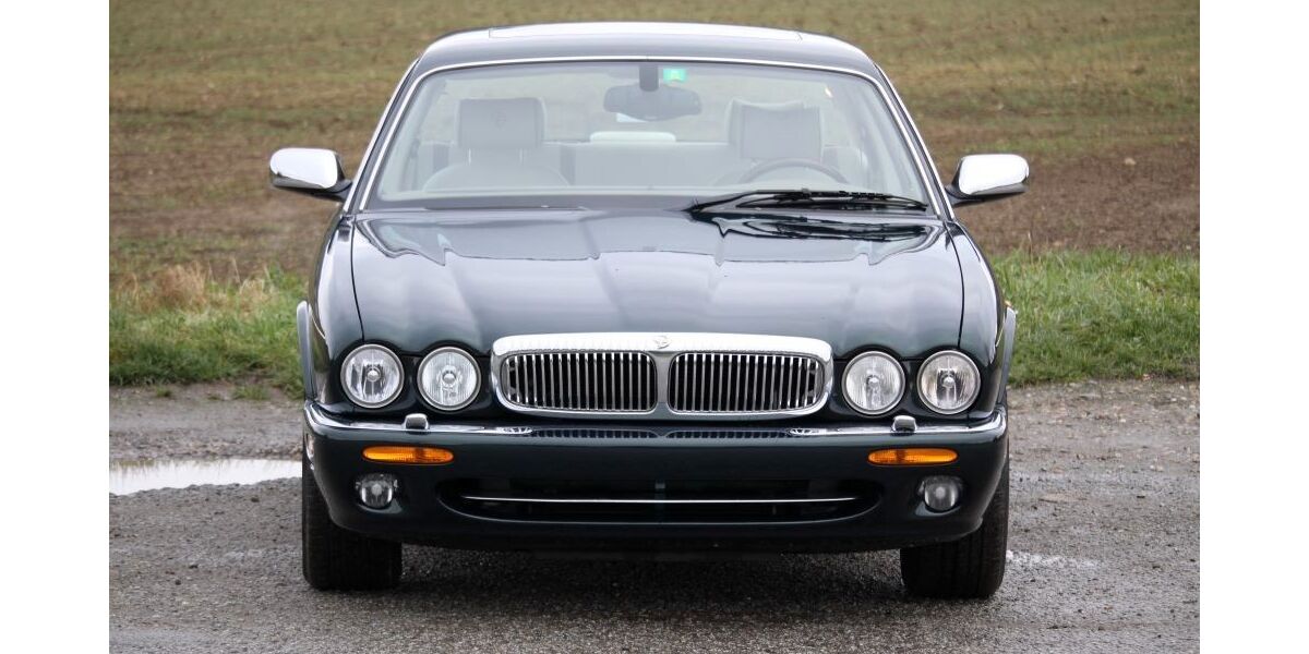 Jaguar Daimler 132.890 km 34.999 &euro; Heppenheim 64646