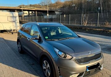 Kia Niro 64.000 km 14.800 &euro; Seevetal 21217