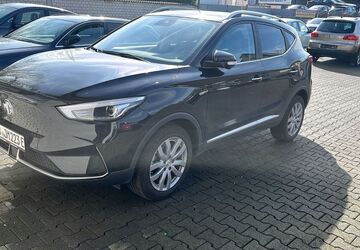 MG ZS 30.000 km 21.390 &euro; Paderborn 33102