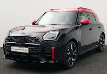 Mini JCW Countryman All4 17.739 km 47.130 &euro; München 80788
