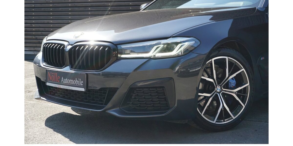 BMW 520d M-Sport Pro Leder Kamera LED ComfortSitz 99.895 km 31.900 &euro; Wuppertal 42327