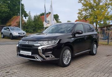 Mitsubishi Outlander 102.001 km 21.490 &euro; Hetzwege / Scheeßel 27383