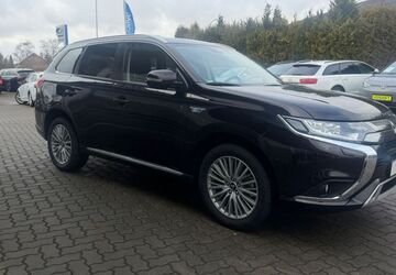 Mitsubishi Plug-in Hybrid Outlander 24.152 km 25.970 &euro; Helmstedt 38350