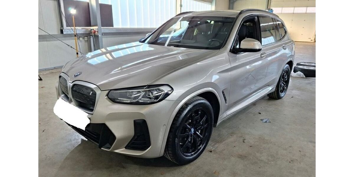 BMW iX3 145.000 km 27.999 &euro; Wuppertal 42281