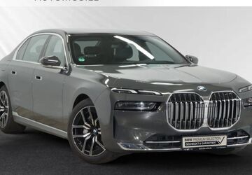 BMW 740 9.824 km 89.900 &euro; Kleve 47533
